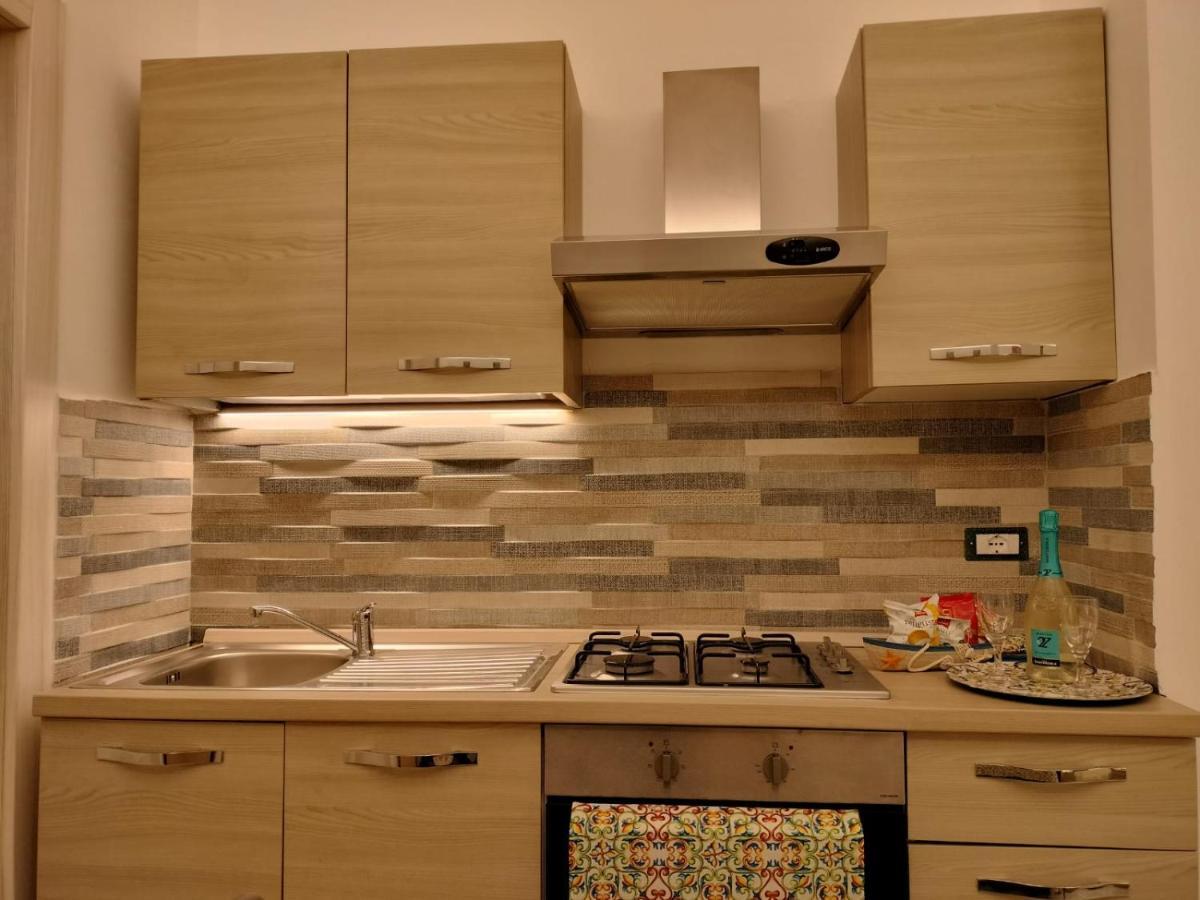 Acquazzurra Affittacamere Torre Lapillo Δωμάτιο φωτογραφία