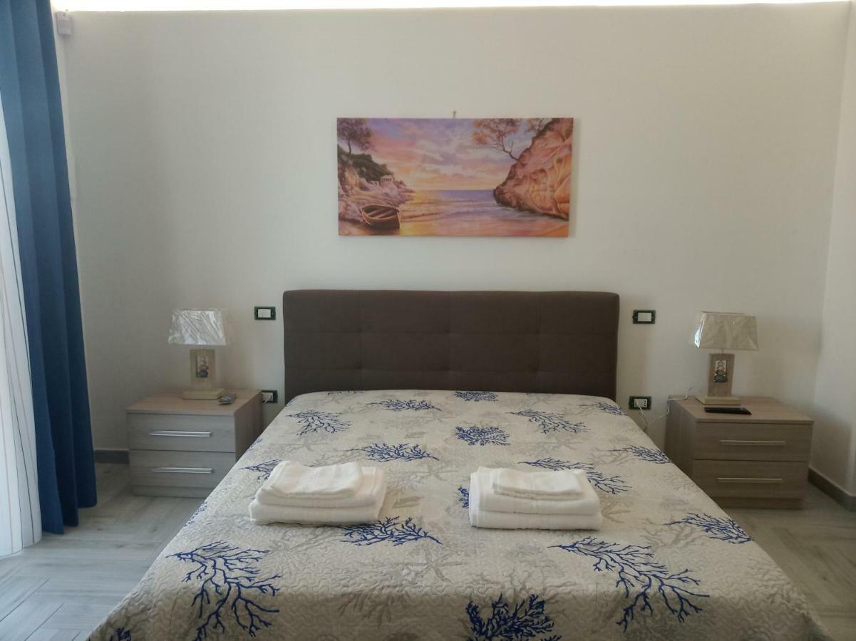Acquazzurra Affittacamere Torre Lapillo Εξωτερικό φωτογραφία